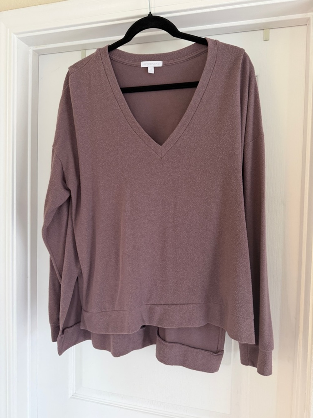 Beyond Yoga Sweater - Medium